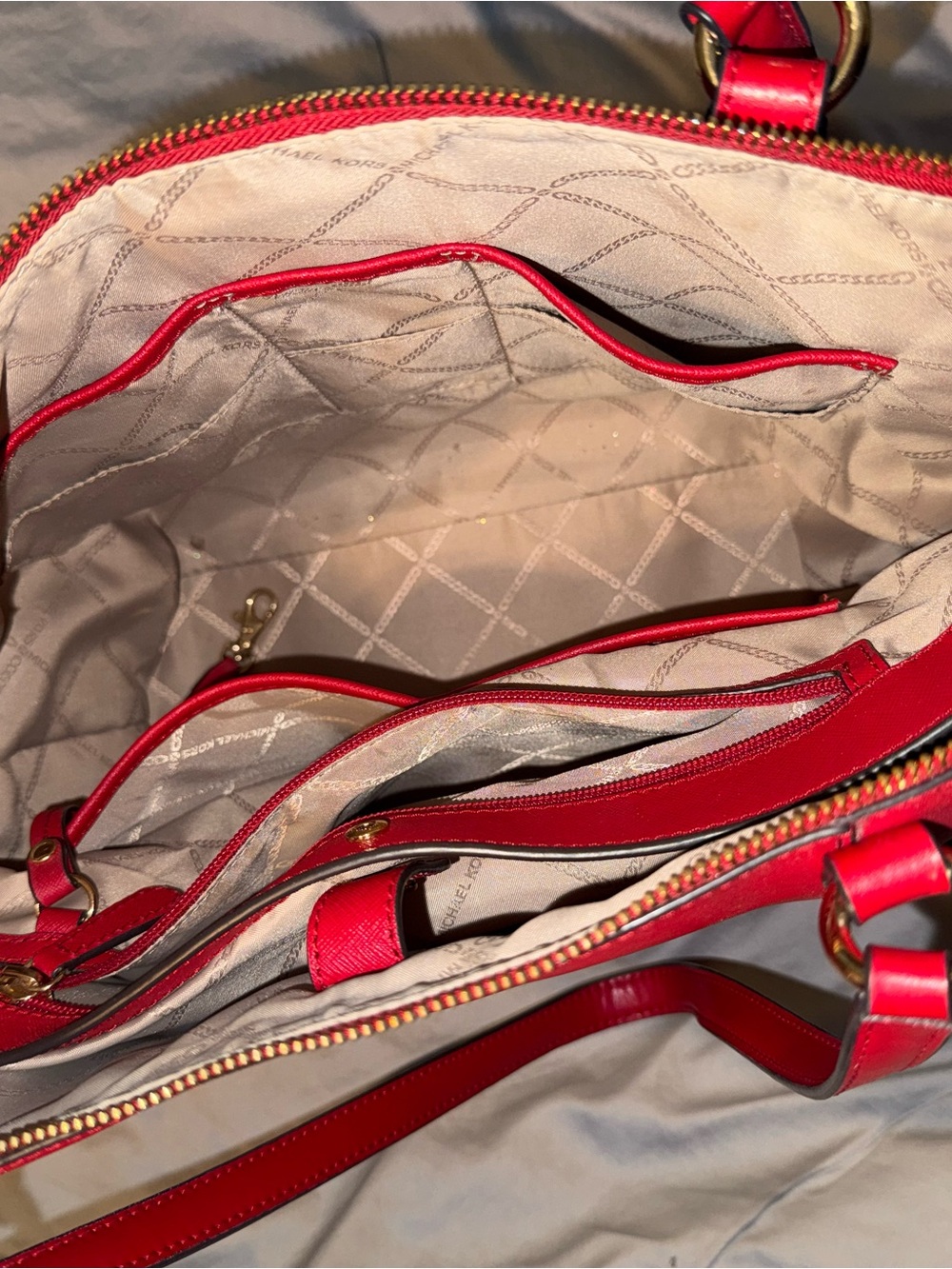 Bright Red Michael Kors Sullivan tote features Saffiano leather - Picture 5 of 7